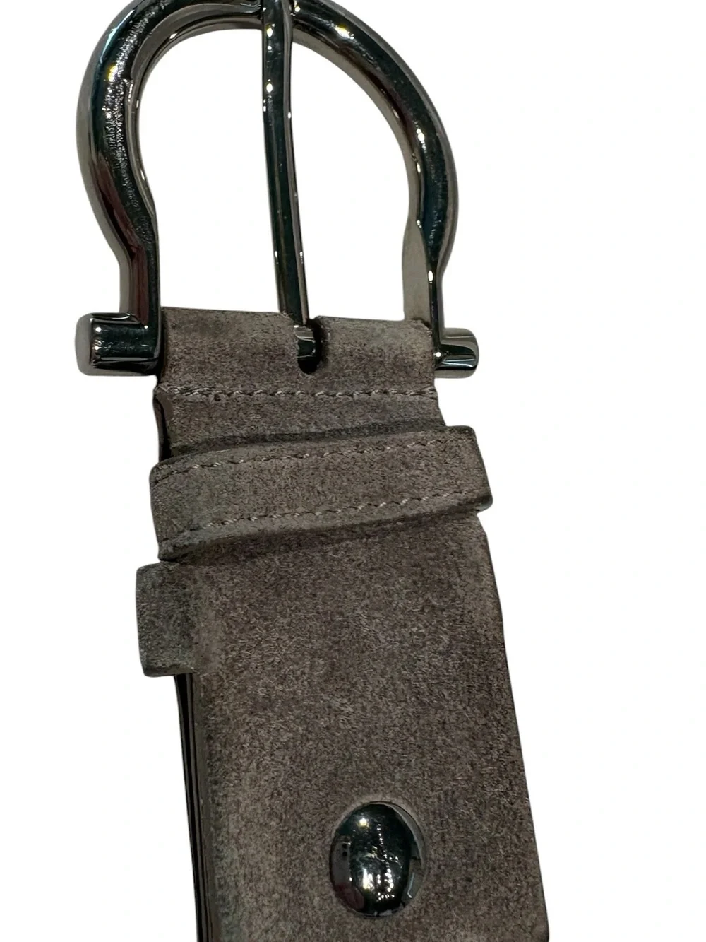 Salvatore Ferragamo - Men's Suede Gancini buckle Belt. Gray / Taupe. Size 42